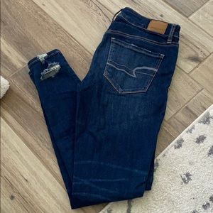 Ripped Hi-Rise American Eagle Jeggings